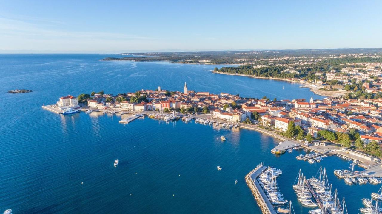Genoa Rooms Porec Exterior photo