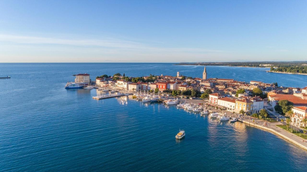 Genoa Rooms Porec Exterior photo