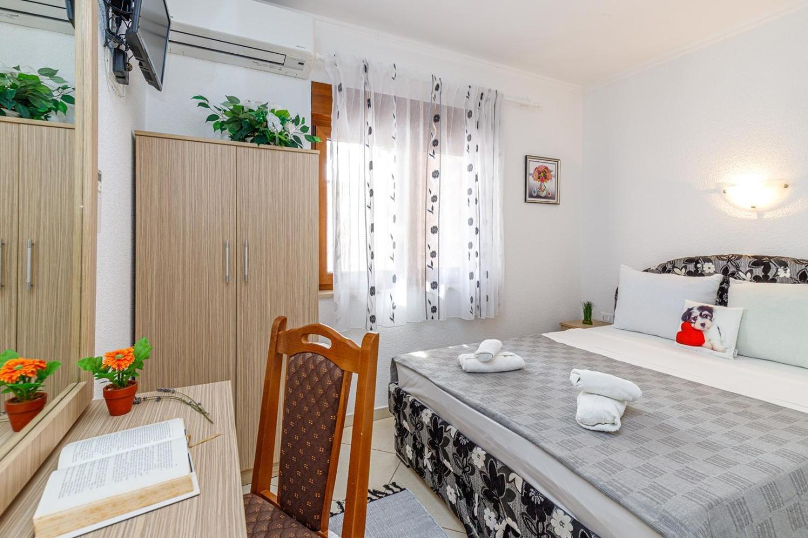 Genoa Rooms Porec Room photo