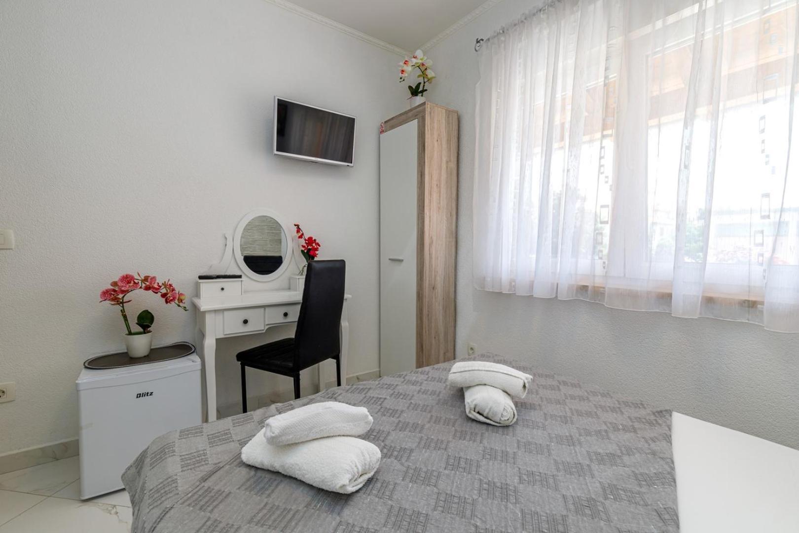 Genoa Rooms Porec Room photo